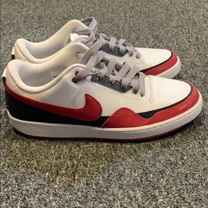 Nike Casual White/Bred Low